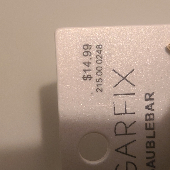 Sugarfix butterfly dangling earrings - Picture 4 of 4